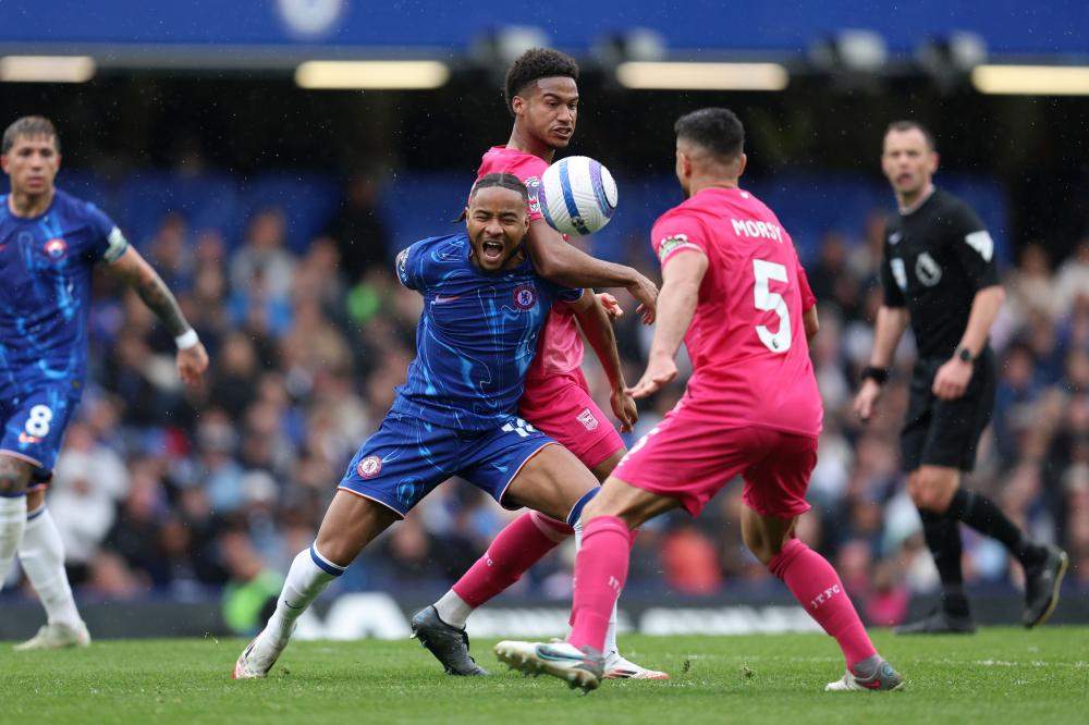 逝世而改期 逝世而改期